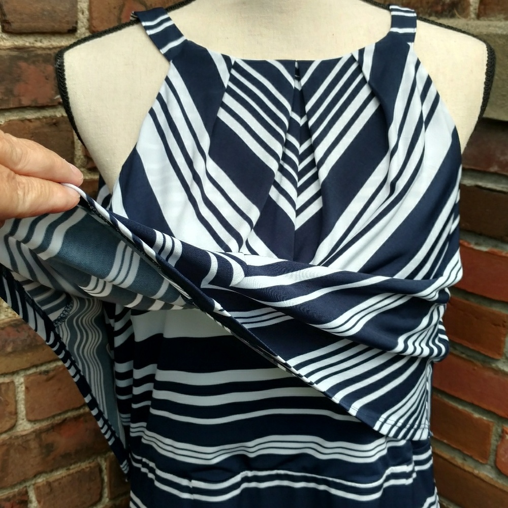 Dress - Picture 3 of 6